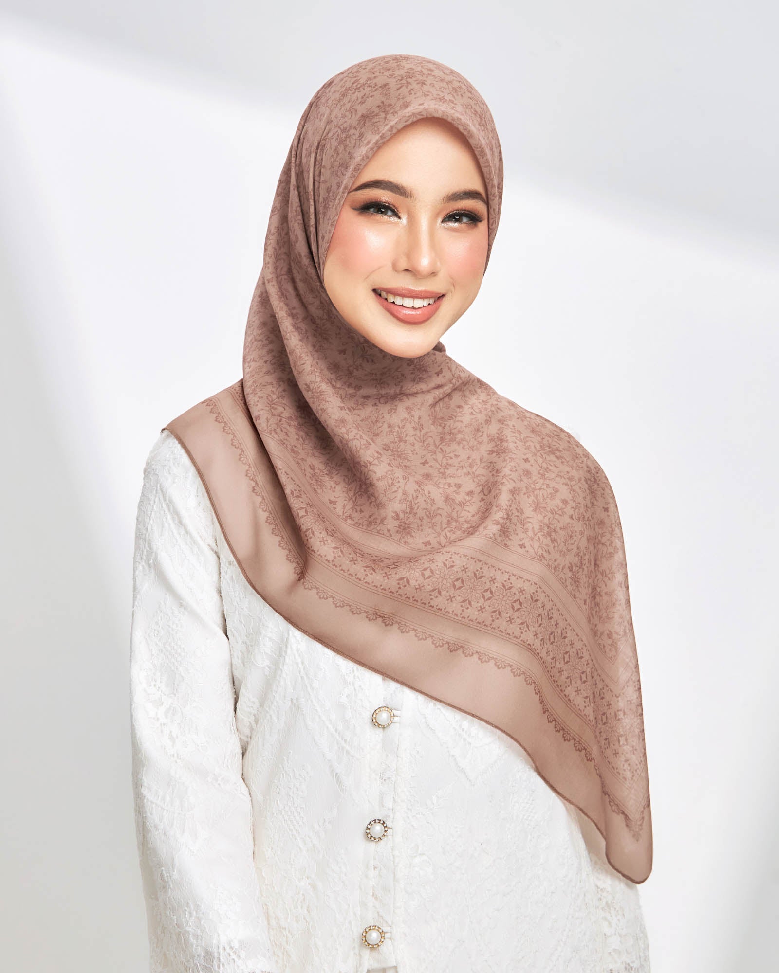 Mahsuri in Junita Clay