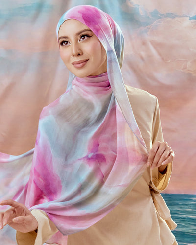 Bayu in Kasturi Modal Shawl