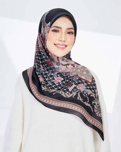 Percha in Kencana Black