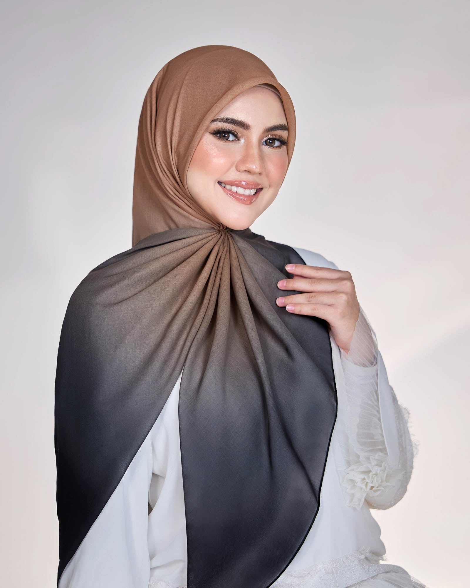 Ombre in Luna Black