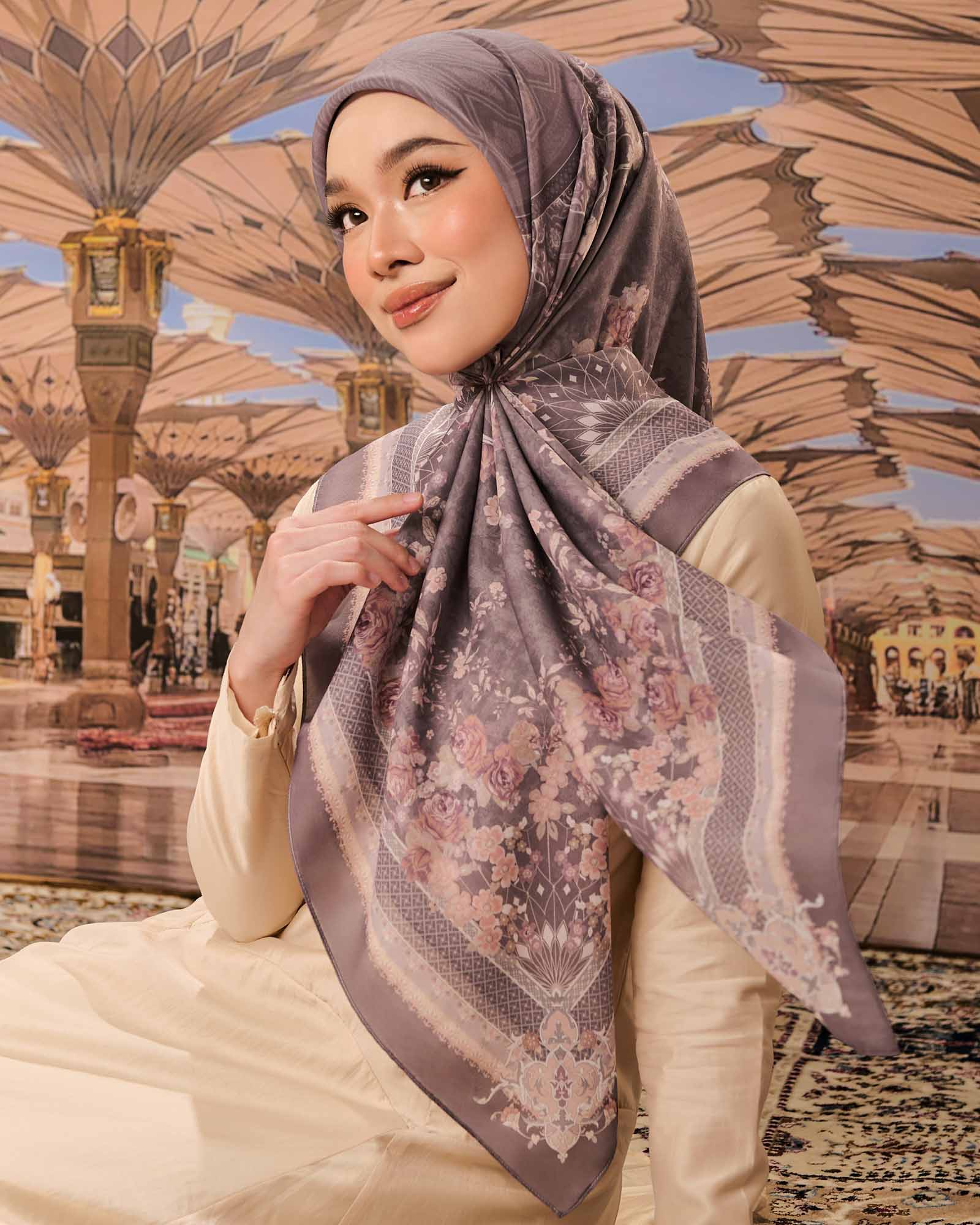 Zayra in Miya