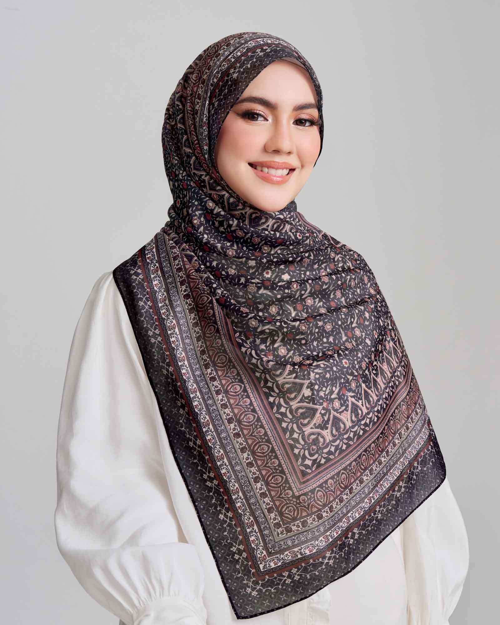 Arabesque in Mystic Cotton Shawl