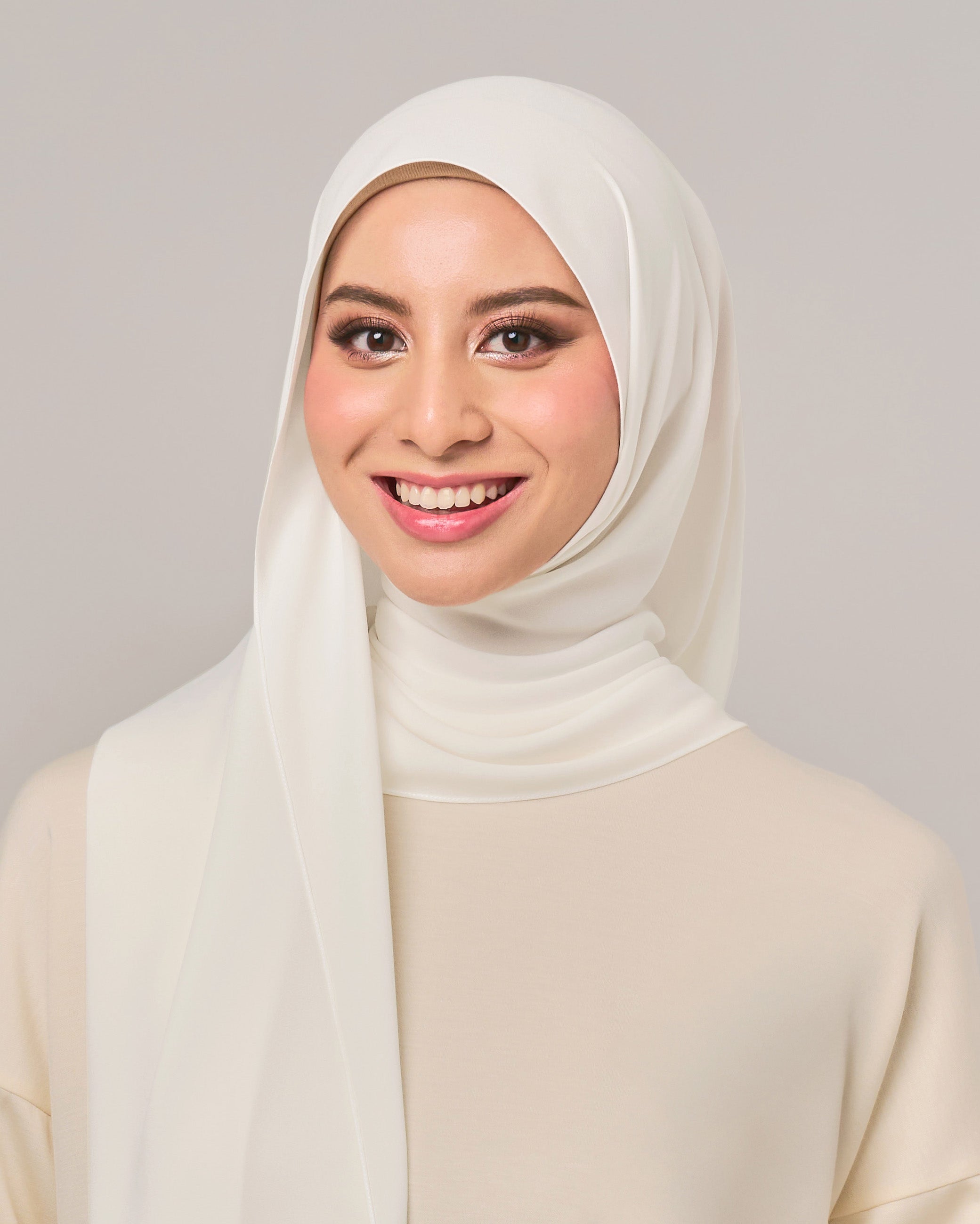Ayra Hoodie Crepe Chiffon Shawl