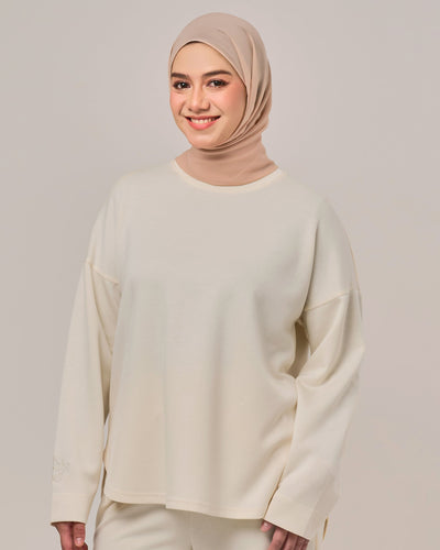 CORA TOP IN OFF WHITE