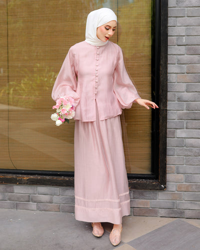 CLARA SET IN PINK
