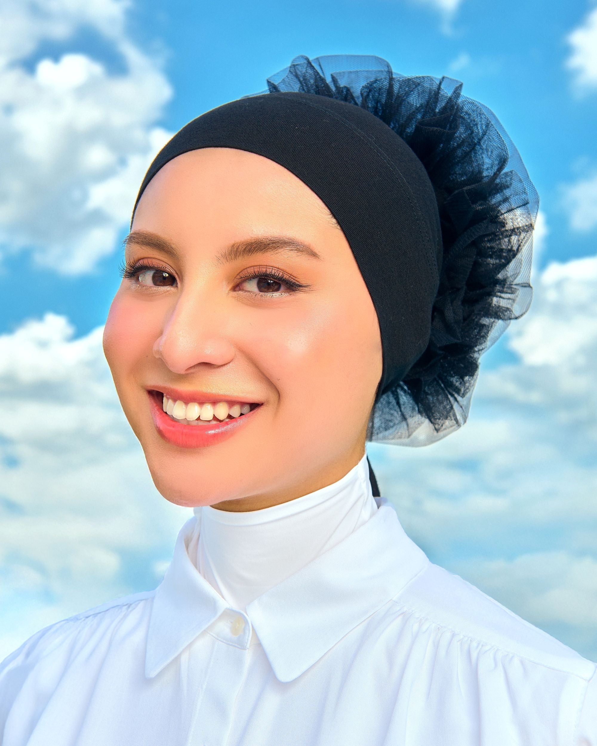 Inna Bloom in Poppy Seed