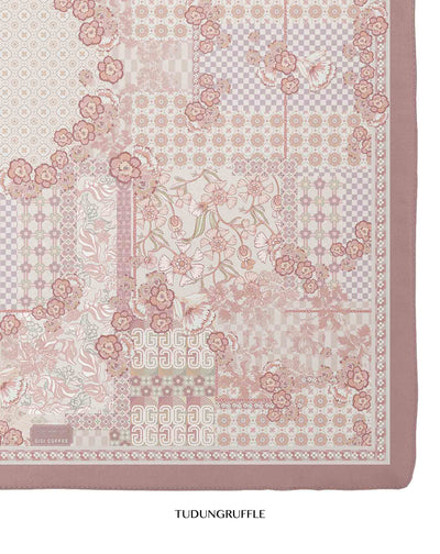 Praline in Strawberry
