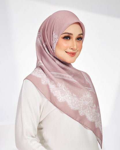 Chantilly in Rose Truffle