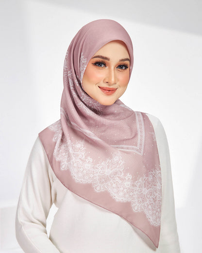 Chantilly in Rose Truffle