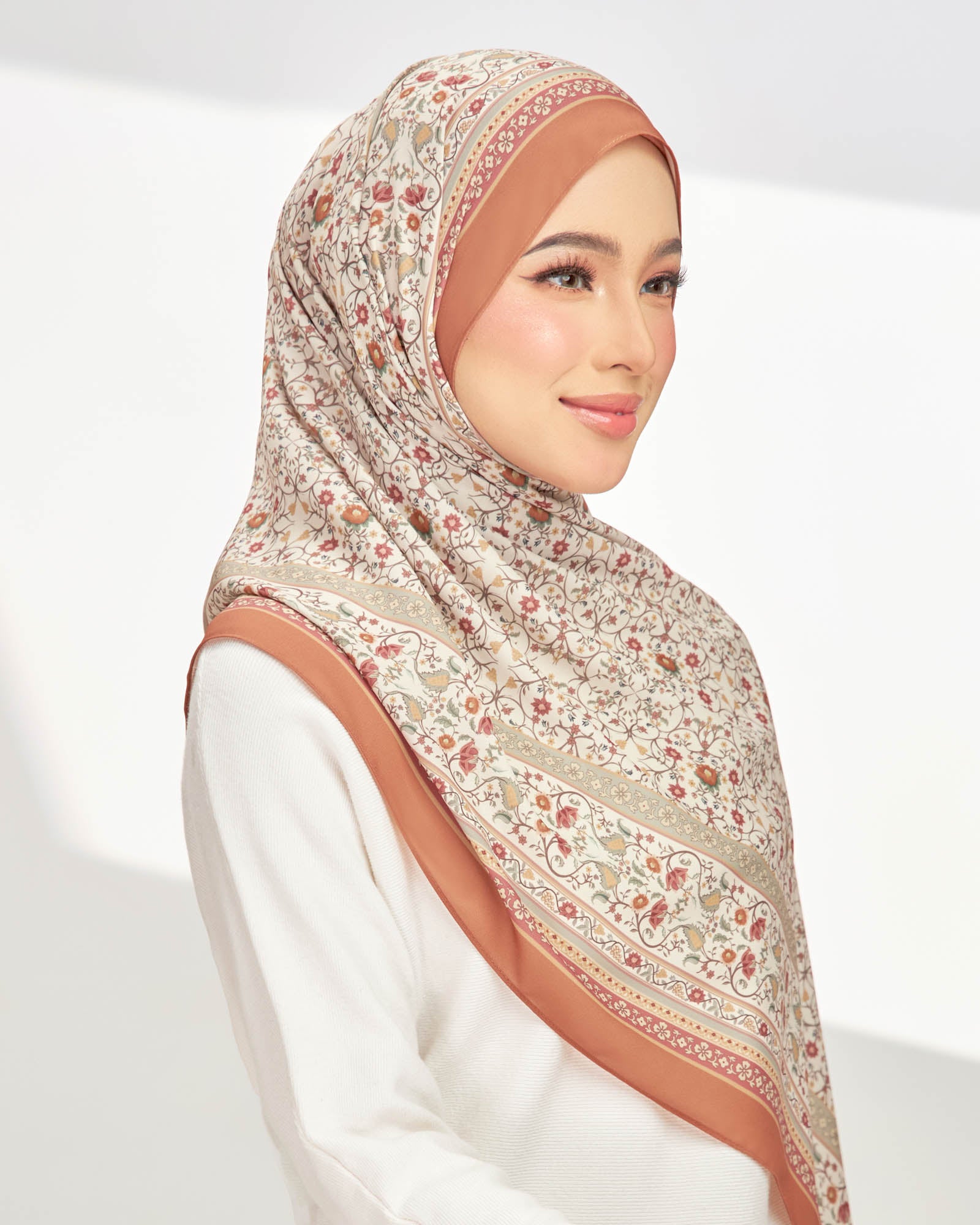 Qalby in Pumpkin Shawl