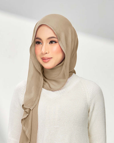 Nour in Stonewall