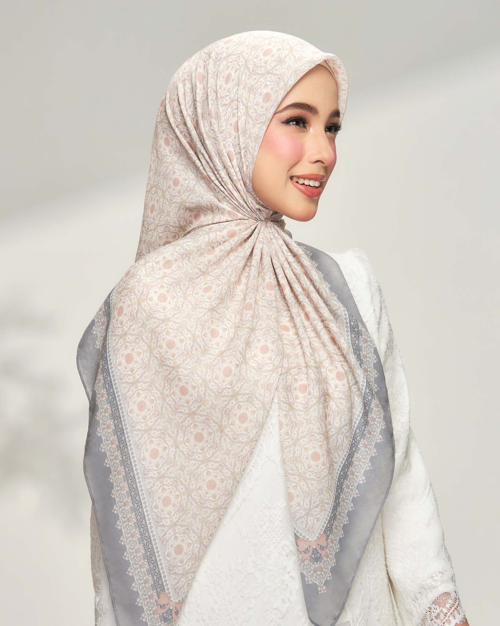 Maryam in Charming