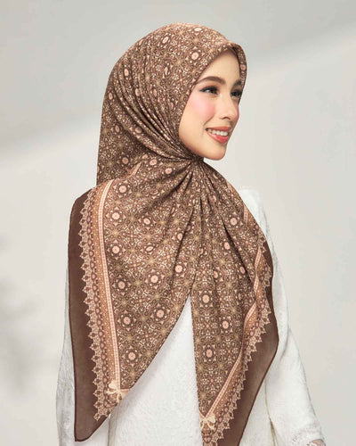 Maryam in Devote