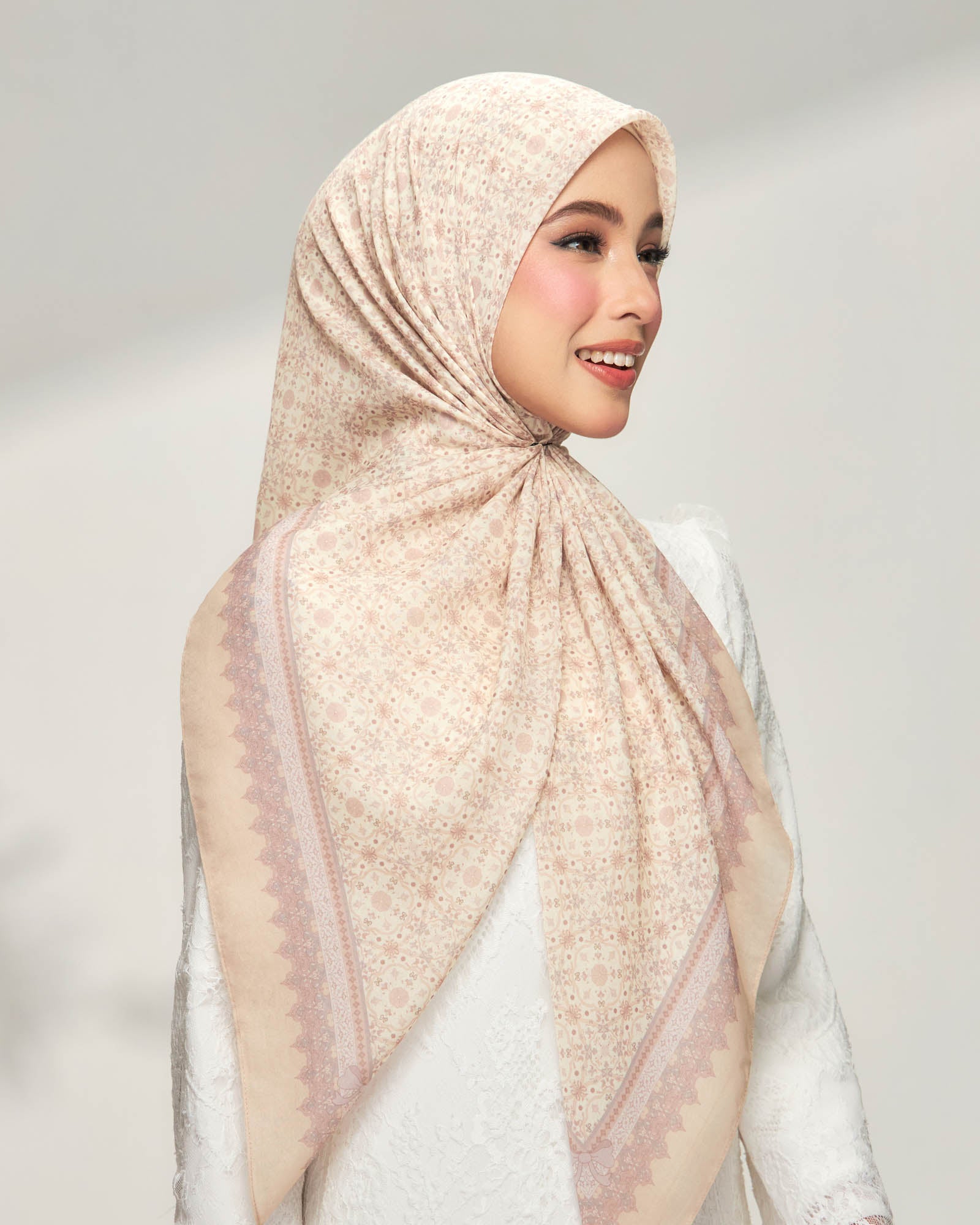 Maryam in Neutral