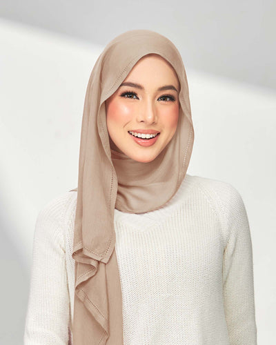 Nour in Silk
