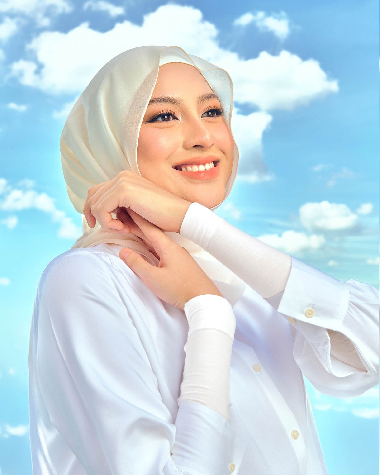 Handsock in Silky White