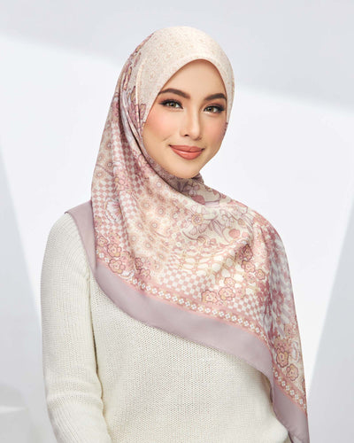 Praline in Periwinkle