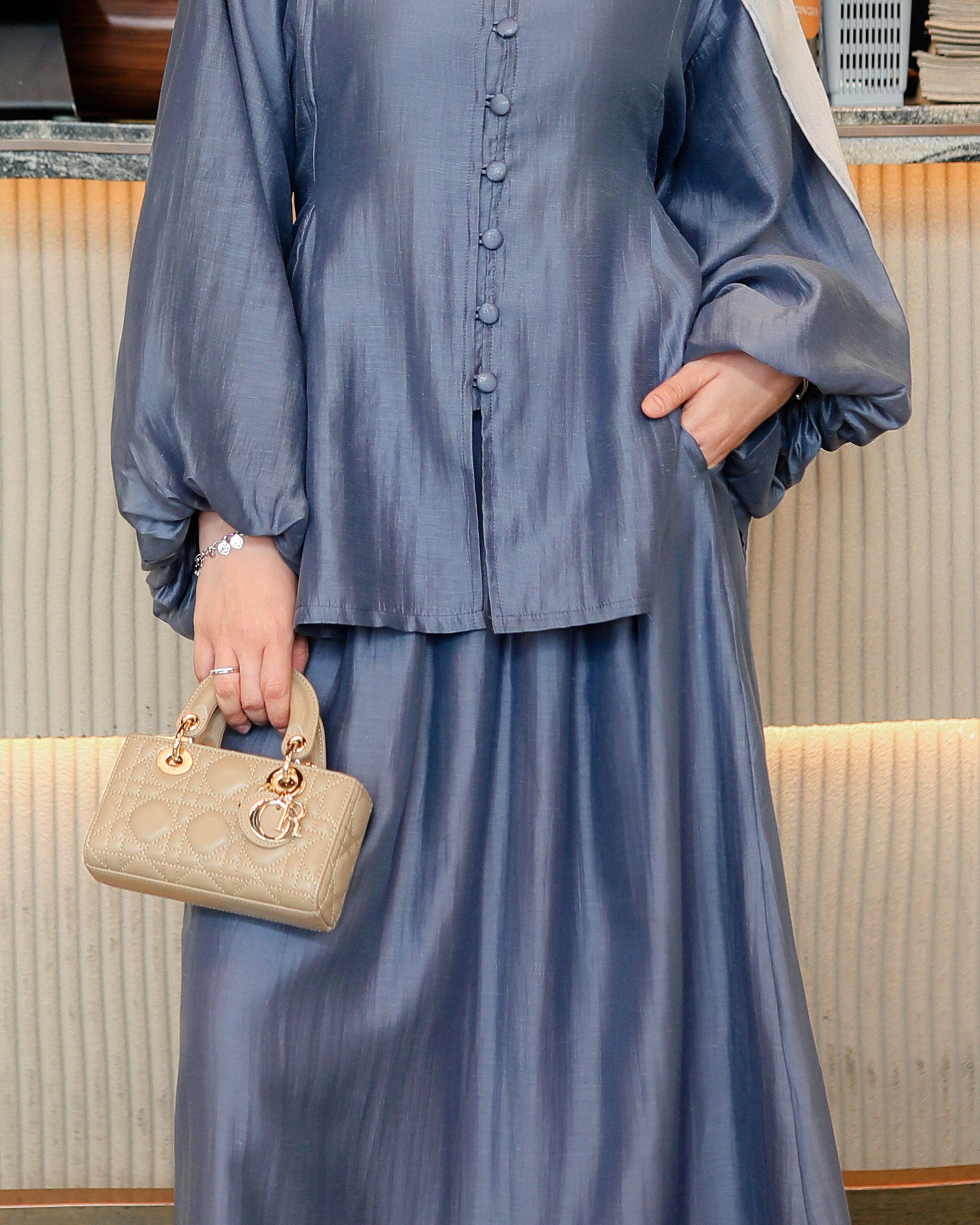 CLARA SET IN STEELBLUE