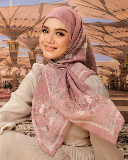 Zayra in Suha
