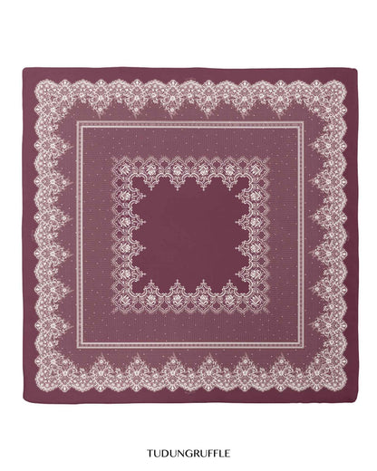 Chantilly in Velvet Cream