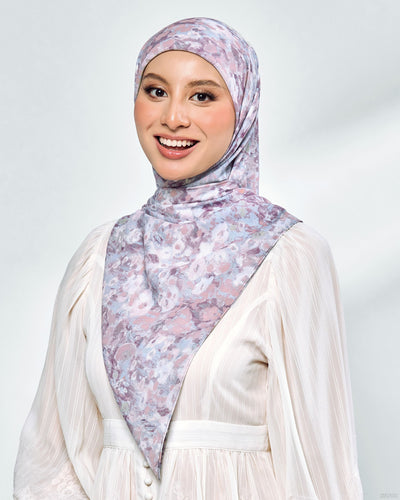 Claude in Bayung