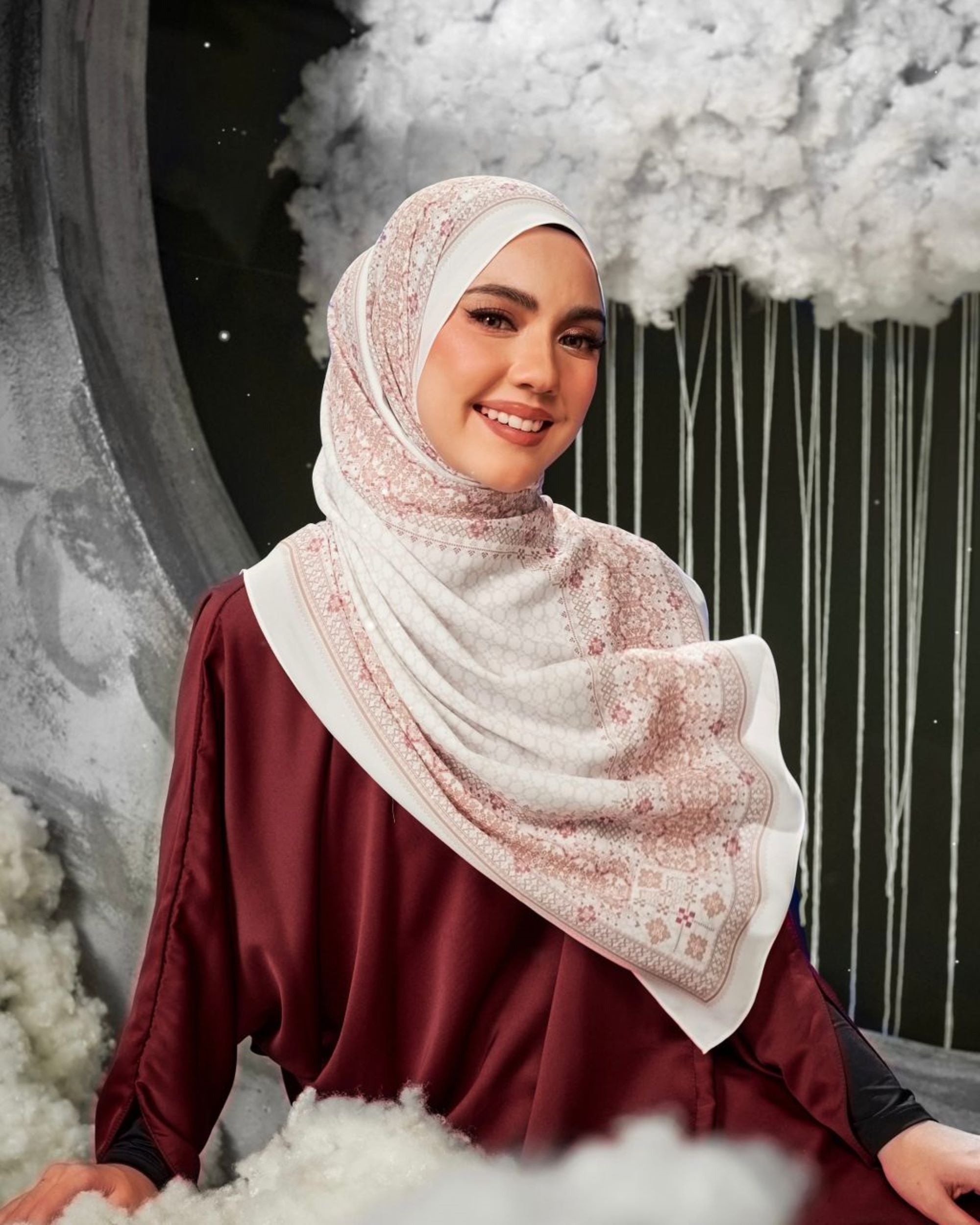 Ivory shawl shop