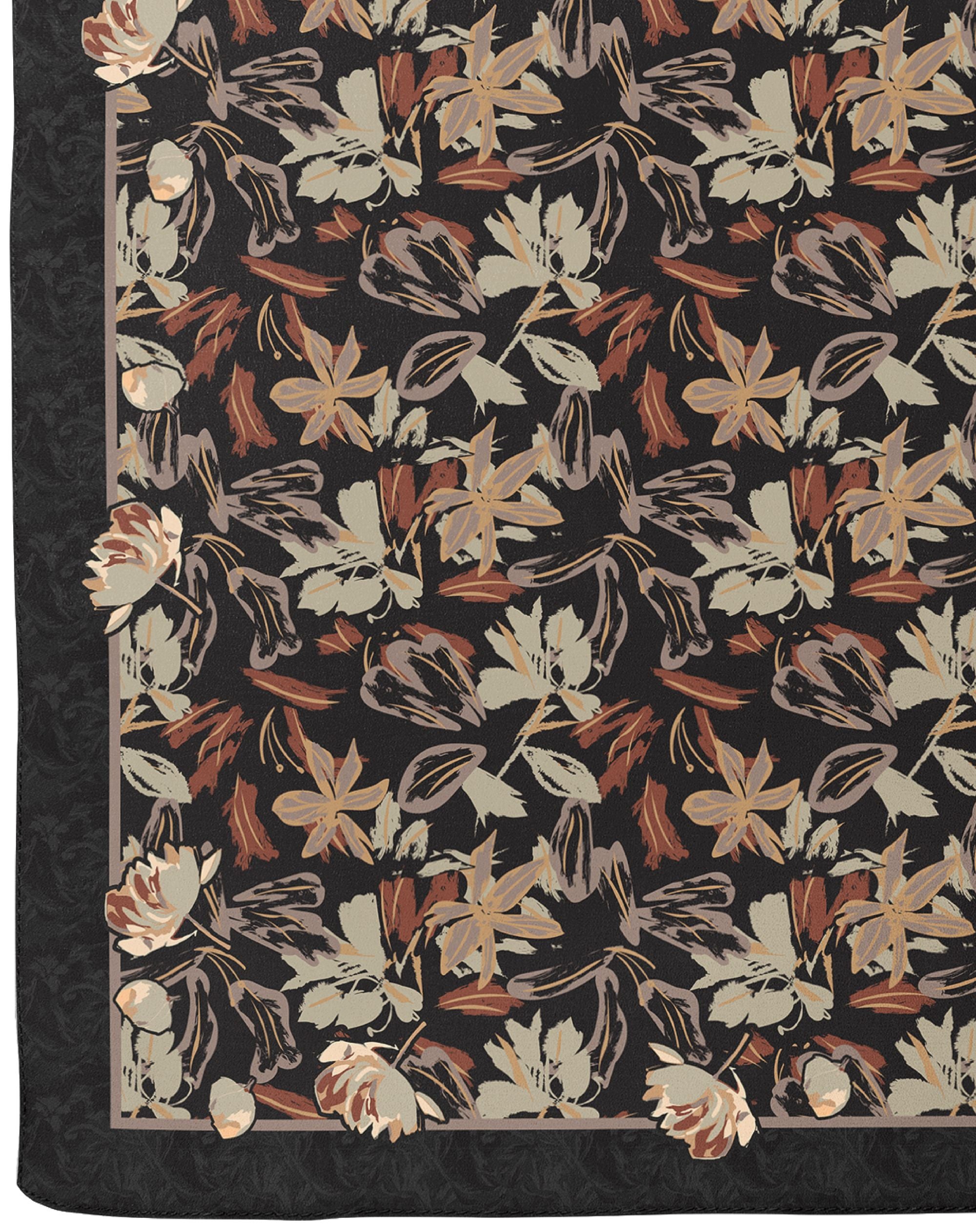 Poppy in Onyx Black