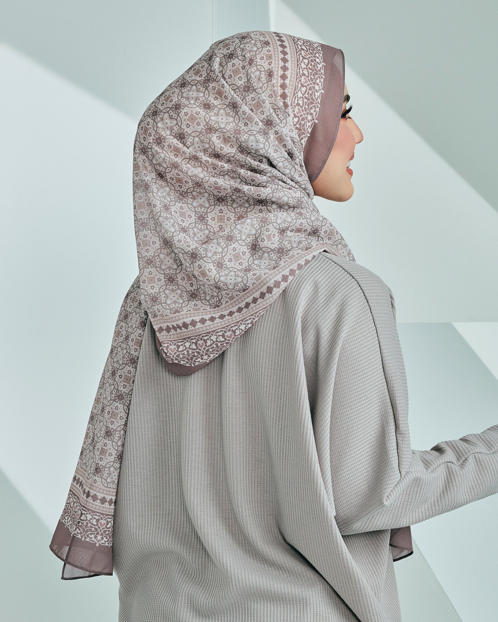 Marrakech in Ourika Mauve Cotton Shawl