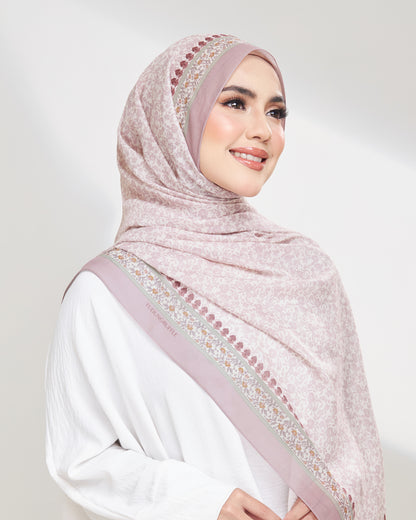 Srikandi Cotton Shawl in Delima